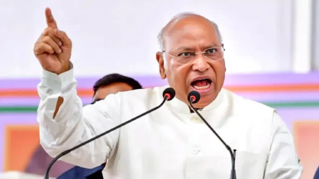 ଦିଲ୍ଲୀରେ SIR ବିରୋଧୀ ପ୍ରଦର୍ଶନ କାଳରେ କାର୍ଯ୍ୟାନୁଷ୍ଠାନକୁ ନେଇ ଗର୍ଜିଲା କଂଗ୍ରେସ, ଜାଣନ୍ତୁ କ’ଣ କହିଲେ ଖଡଗେ?