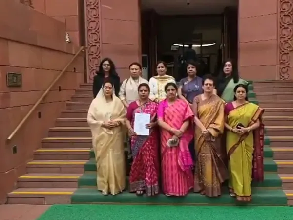 ଜେଏନୟୁ ଯୌନ ଉତ୍ପୀଡ଼ନ ମାମଲାରେ କଂଗ୍ରେସ ସାଂସଦ ବଢ଼ିବ ଅଡ଼ୁଆ ! ବାଚସ୍ପତିଙ୍କୁ ଭେଟିଲେ ବିଜେପି ମହିଳା ସାଂସଦ
