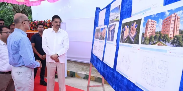 ଲୋକସେବା ଭବନ କର୍ମଚାରୀଙ୍କ ପାଇଁ ଖୁସିଖବର: ତିଆରି ହେବ ୧୪୪ଟି ନୂଆ ସରକାରୀ ଆବାସ, ଶିଳାନ୍ୟାସ କଲେ ରାଜ୍ୟପାଳ