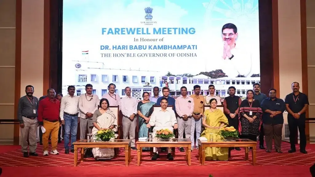 ରାଜ୍ୟପାଳ ଡକ୍ଟର ହରିବାବୁ କମ୍ଭମପାଟୀଙ୍କୁ ବିଦାୟ ସମ୍ବର୍ଦ୍ଧନା: ଓଡ଼ିଶା ରହଣିକୁ କହିଲେ ‘ଅଭୁଲା ସ୍ମୃତି’