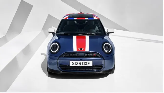 New MINI Cooper Oxford EditionLaunched in india 