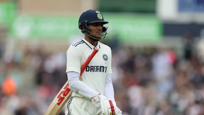 Ranji Trophy: ପ୍ରତ୍ୟାବର୍ତ୍ତନରେ ବିଫଳ ଶୁଭମନ ଗିଲ୍, ଛତିଶଗଡ଼ ବିପକ୍ଷରେ ମାତ୍ର ୧ ରନ୍ କରି ହେଲେ ବୋଲ୍ଡ 