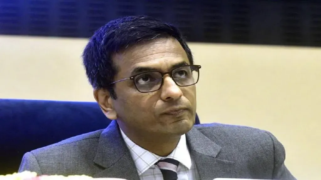 କଲେଜିୟମ ବିବାଦ ଉପରେ ଜବାବ ରଖିଲେ ପୂର୍ବତନ CJI ଚନ୍ଦ୍ରଚୂଡ଼, ଜାଣନ୍ତୁ ବହିରେ ଜଷ୍ଟିସ କୌଲଙ୍କ ଦାବି କ’ଣ? 