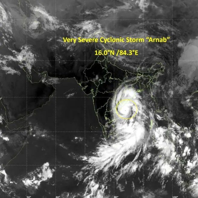 Cyclone Arnab: ସ୍ଥଳଭାଗ ସଂସ୍ପର୍ଶରେ ଆସିଲା ବାତ୍ୟା ‘ଅର୍ଣ୍ଣବ’, ରାତି ୨ଟାରୁ ୪ ମଧ୍ୟରେ ଅତି ଭୀଷଣ ରୂପ ନେଇ କରିବ ଲ୍ୟାଣ୍ଡଫଲ୍