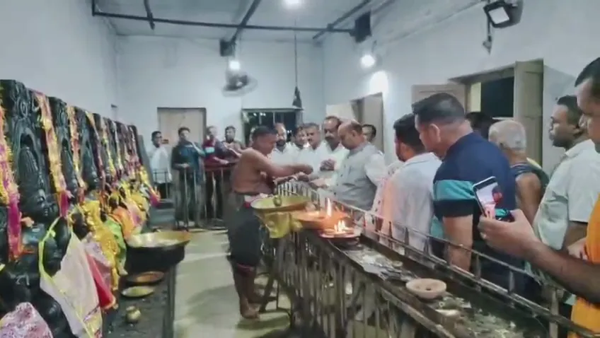 ସୂର୍ଯ୍ୟ ମନ୍ଦିର ପ୍ରସ୍ଥାନ ଗେଟ୍ ବନ୍ଦ: ପ୍ରଭାବିତ ସେବାୟତ, ନବଗ୍ରହ ମନ୍ଦିର ପରିଦର୍ଶନ କଲେ ମନମୋହନ ସାମଲ