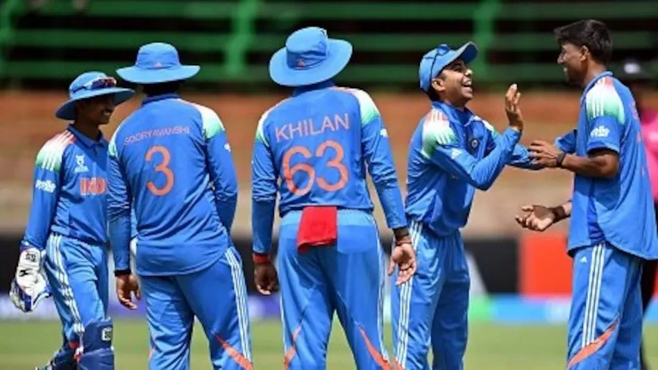 deepika-padukone-safehands-challenge-invites-christiano-ronaldo-virat-kohli-roger-federer