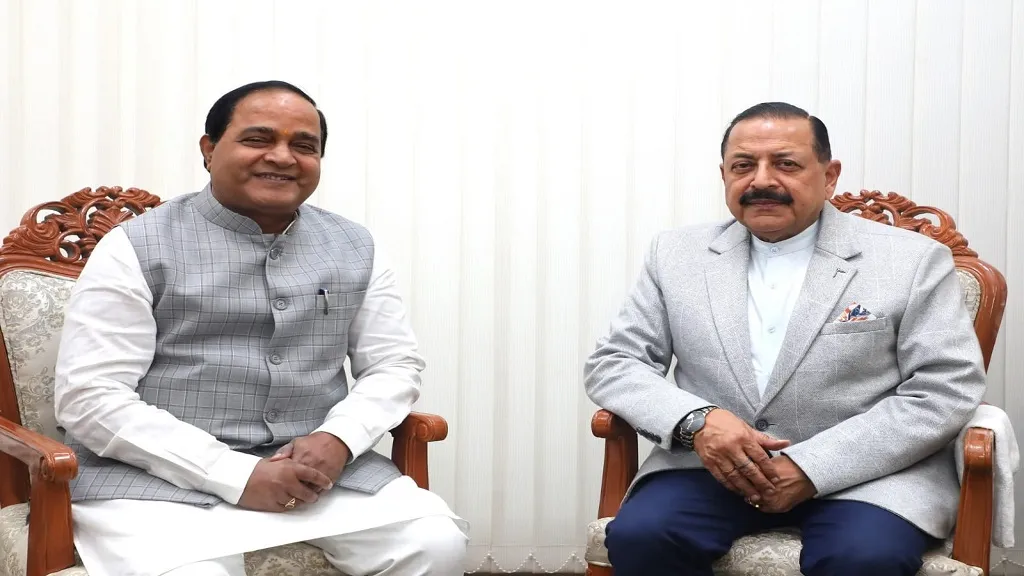 india-may-consider-fuel-maize-tax-cuts-to-cool-inflation