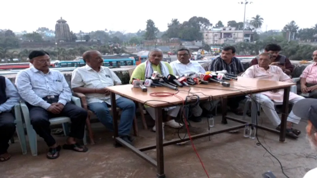 srilanka-gave-263-runs-target-to-india