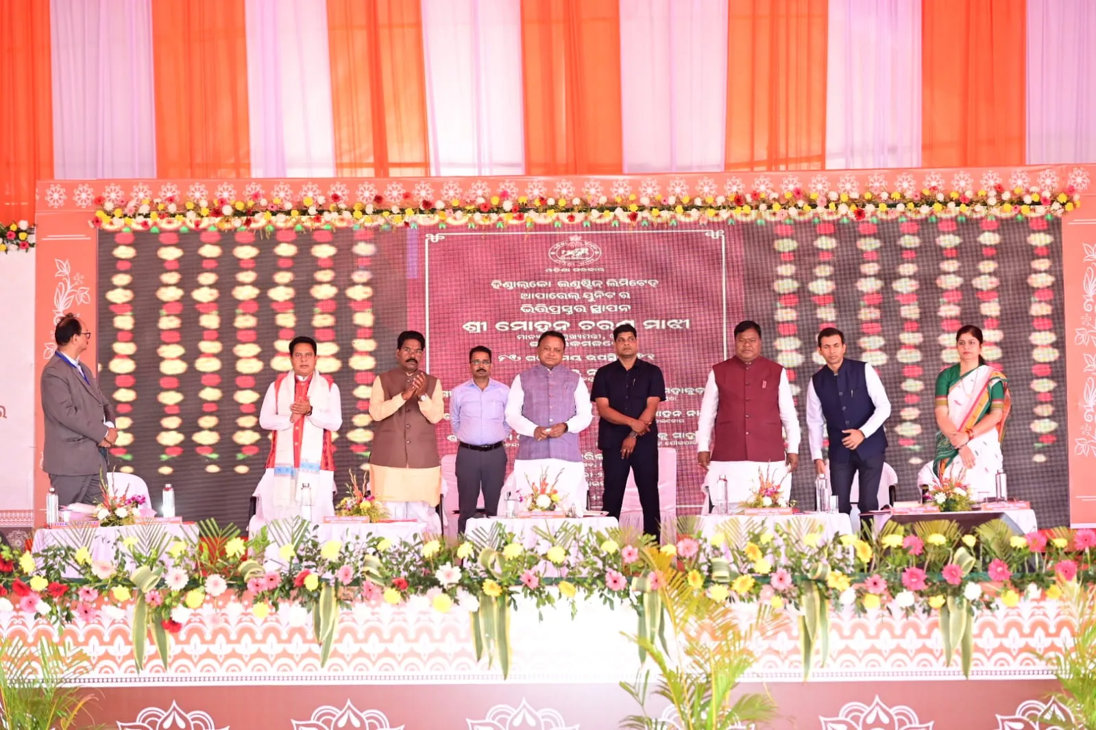 family-members-took-healp-of-black-megician-to-alive-a-2year-dead-child-in-malkangiri-of-odisha-failed