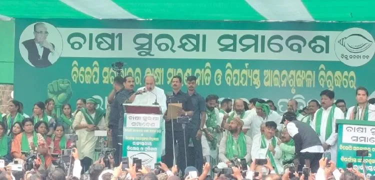 2-odiya-tourists-funeral-over-in-their-village