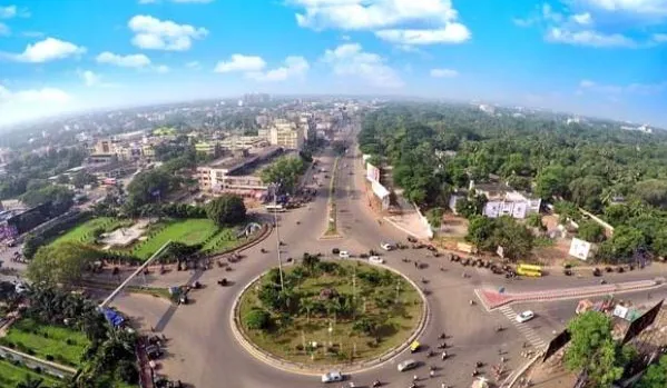 girl-advertise-against-cheating-lover