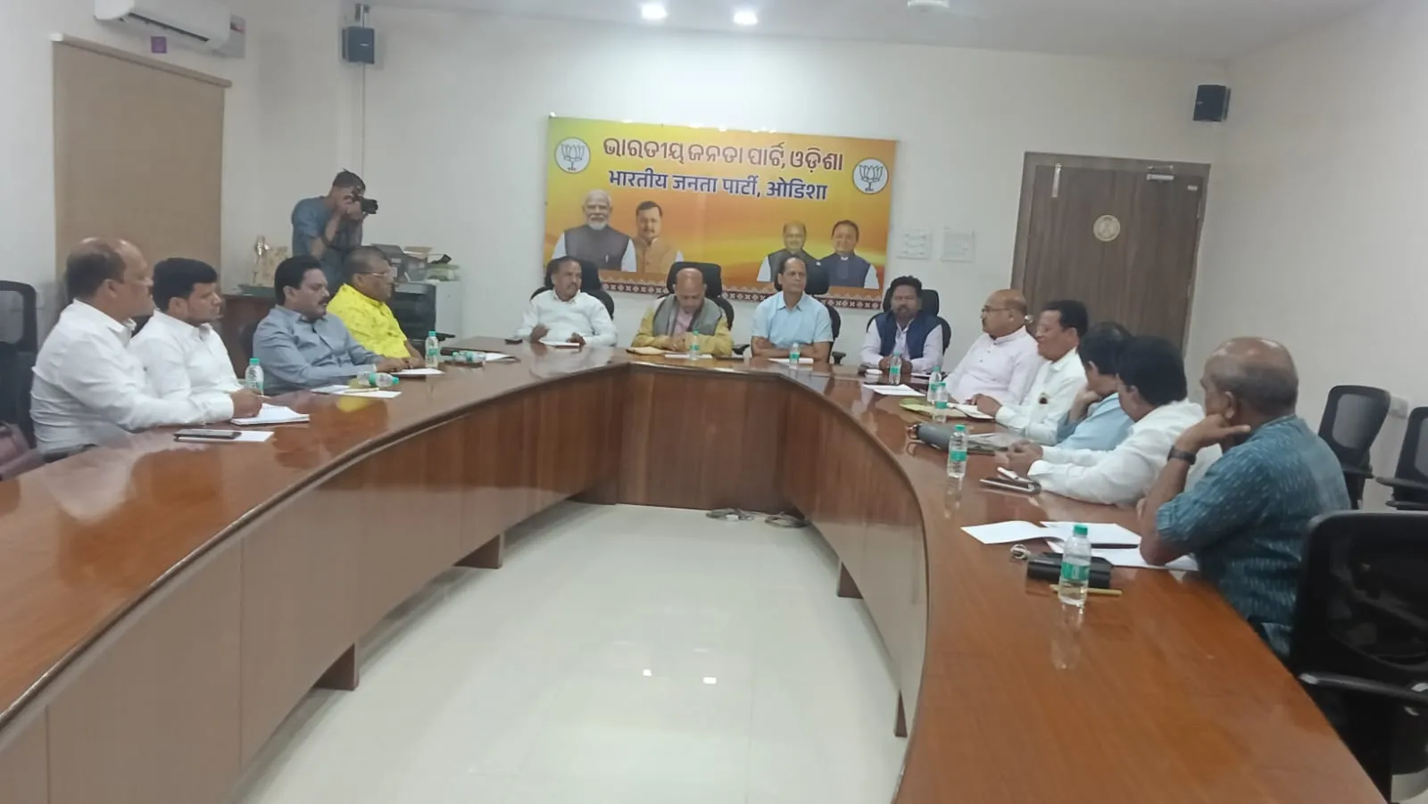 due-to-heavy-rain-water-logging-at-salepur-main-raod