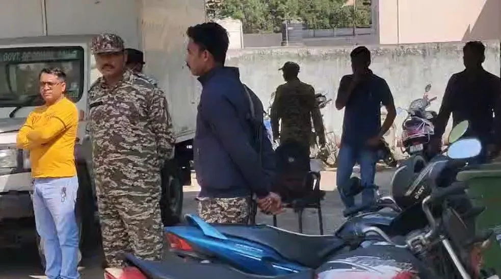 three-giraf-in-viral-news-in-sambalpur