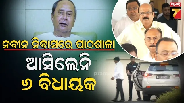 fishermen-get-ready-to-enter-into-the-sea-in-bhogarai