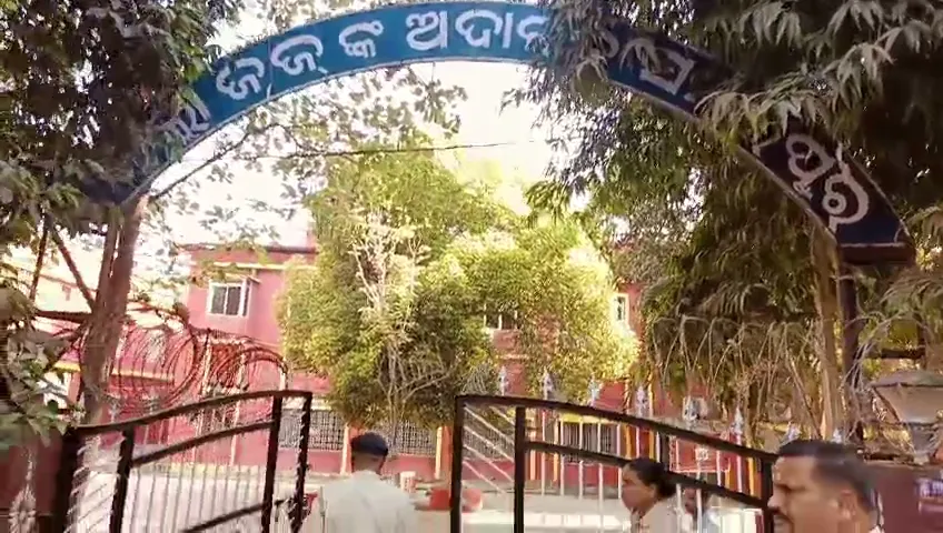 earthquake-of-magnitude-7-hits-town-of-izmir-in-western-turkey