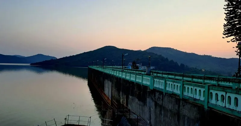 jatra-artist-reena-reveals-why-she-became-prostitute-on-stage