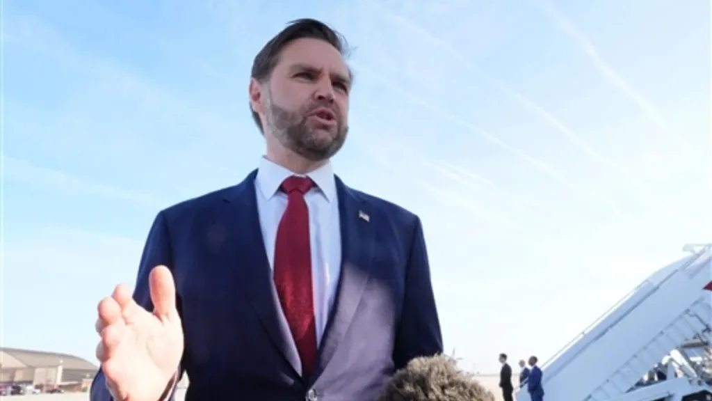 ଶାନ୍ତି ବାର୍ତ୍ତା ଲାଗି  ପାକିସ୍ତାନ ଗସ୍ତରେ ବାହାରିଲେ ଜେ.ଡି.ଭେନ୍ସ, ଜାଣନ୍ତୁ କହିଲେ କ’ଣ?