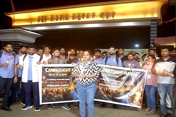 ଏମ୍ସ ନର୍ସିଂ ସଂଘର ସଭାପତିଙ୍କୁ ଆକ୍ରମଣ ଘଟଣା, ପ୍ରତିବାଦରେ ସଂଘ ପକ୍ଷରୁ କ୍ୟାଣ୍ଡଲ ଶୋଭାଯାତ୍ରା