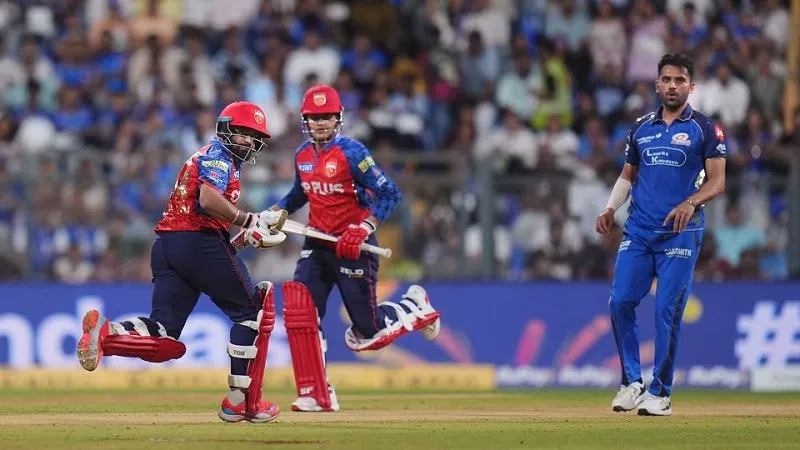 IPL 2026: ଡିକକଙ୍କ ଶତକ ବୃଥା, MIର ଲଗାତାର ୪ର୍ଥ ପରାଜୟ; ପଏଣ୍ଟ ଟେବୁଲ ଶୀର୍ଷରେ PBKS 