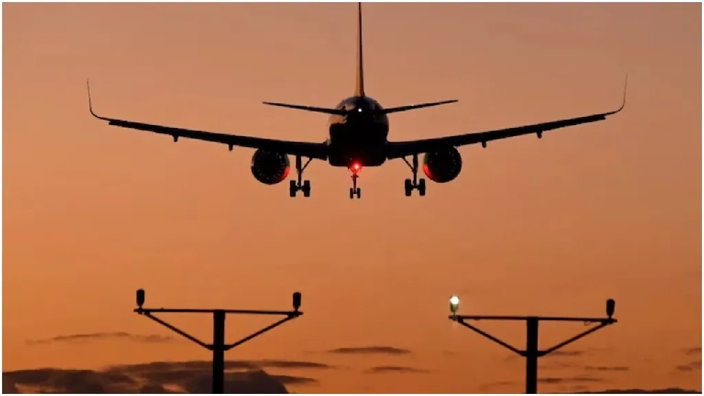 ଯୁଦ୍ଧ ପରେ ତେହେରାନ ଏୟାରପୋର୍ଟରୁ ପ୍ରଥମ ଥର ଆରମ୍ଭ ହେଲା କମର୍ସିଆଲ ଫ୍ଲାଇଟ୍ ଉଡାଣ