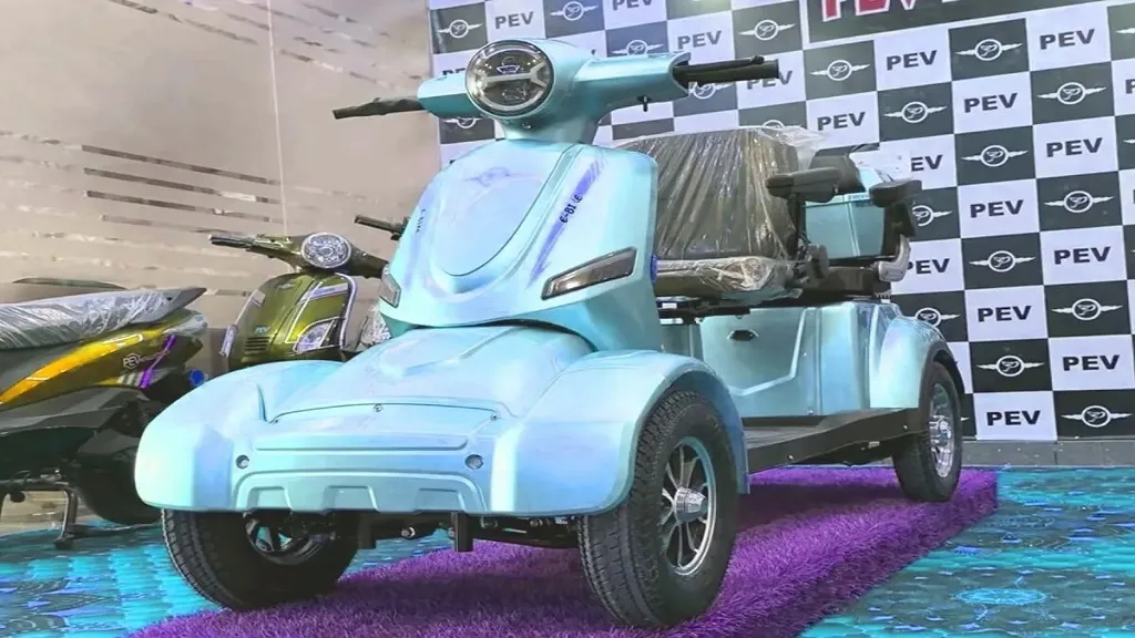 Four wheeler e scooter PEV Highrider