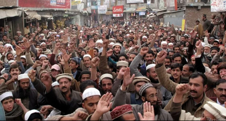 Pakistan Energy Crisis: ପାକିସ୍ତାନର ସ୍ଥିତି ସଂକଟାପନ୍ନ, ୬ ମାସ ବନ୍ଦ ହେଲା କ୍ୟାବିନେଟ୍ ମନ୍ତ୍ରୀଙ୍କ ଦରମା, ସବ୍‌ସିଡି ଘୋଷଣା