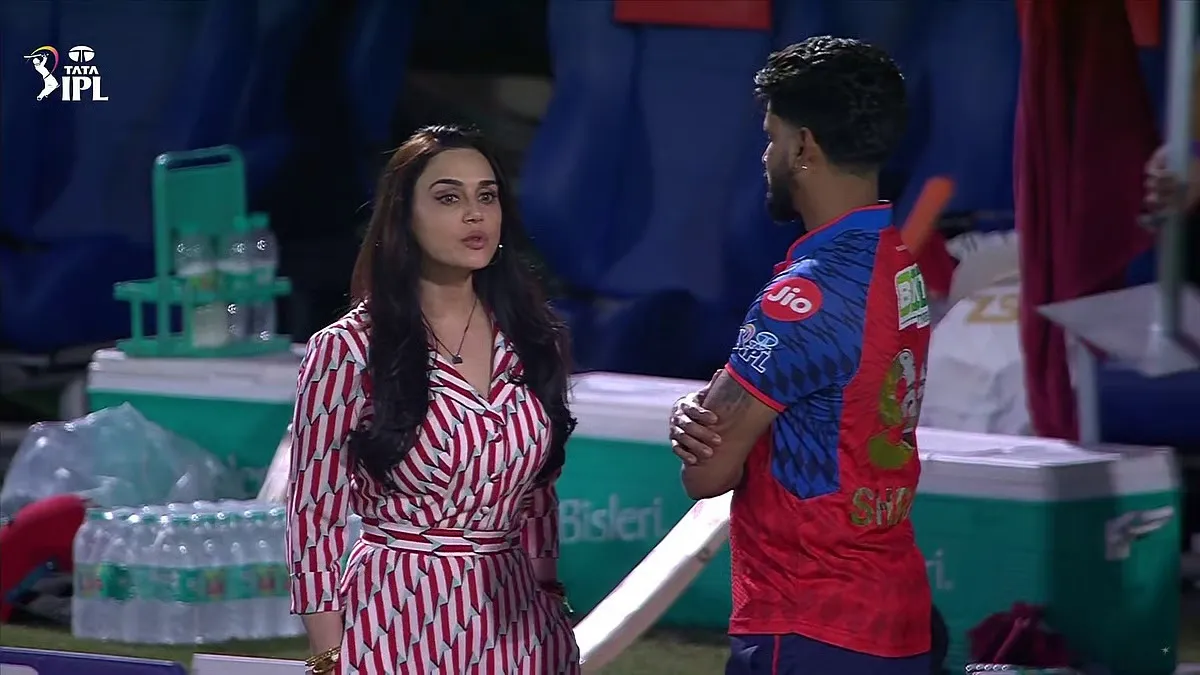 RCB Qualifies For Playoffs IPL 2026 PBKS Loss: ଲଗାତାର ୬ଟି ମ୍ୟାଚ୍‌ରେ ହାରିଲା ପଞ୍ଜାବ କିଙ୍ଗସ୍‌, ଖେଳାଳିଙ୍କ ଉପରେ ବର୍ଷିଲେ ପ୍ରୀତି ଜିଣ୍ଟା ଓ ପଏଣ୍ଟିଂ