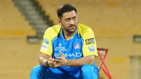 MS Dhoni: ସିଏସକେ ପ୍ରଶଂସକଙ୍କୁ ନିରାଶ କଲେ ଧୋନି, ପୁଣି ଆସନ୍ତା ବର୍ଷକୁ ଅପେକ୍ଷା !