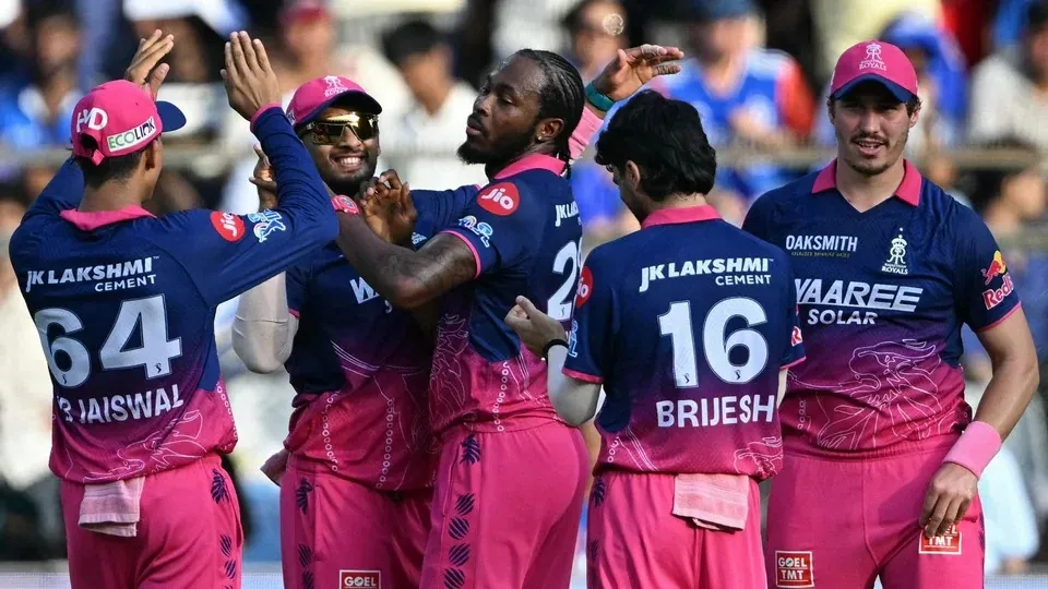 IPL 2026: MIକୁ ହରାଇ ଚତୁର୍ଥ ଦଳ ଭାବେ ପ୍ଲେ ଅଫରେ RR, ଟୁର୍ଣ୍ଣାମେଣ୍ଟରୁ ପଞ୍ଜାବ-କୋଲକାତା ବାହାର
