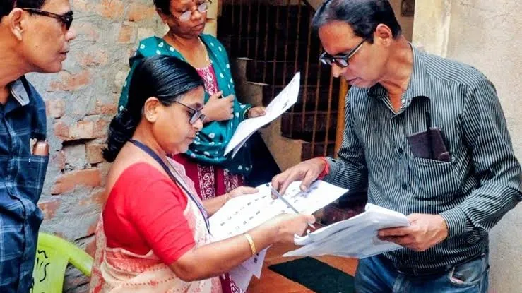 SIR ପାଇଁ ସ୍ୱତନ୍ତ୍ର ନିର୍ଦ୍ଦେଶାବଳୀ:  ଗ୍ରୀଷ୍ମ ପ୍ରବାହକୁ ଦେଖି ବଦଳିଲା ଫିଲ୍ଡ ଓ୍ବାର୍କ ସମୟ