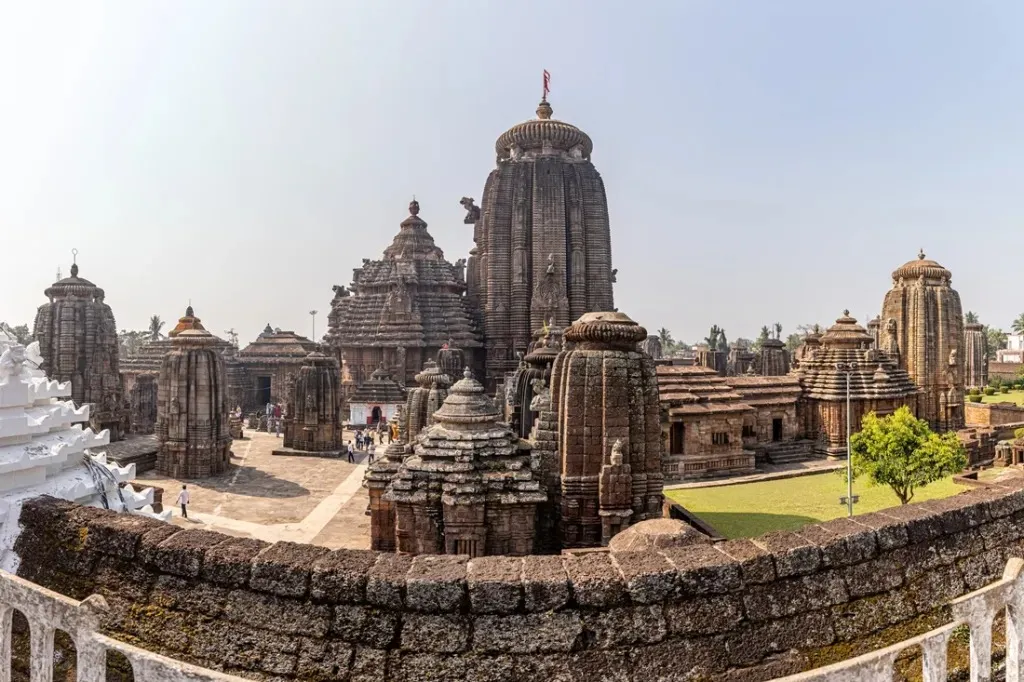 Lingaraj Temple : ସରକାର ନେଇଯାଇଥିଲେ ମହାପ୍ରଭୁ ଲିଙ୍ଗରାଜଙ୍କ ଜମି, ଦୀର୍ଘ ବର୍ଷର ଲଢେଇ ପରେ ଖାତାକୁ ଫେରିଲା ୧୫୦ ଏକର 