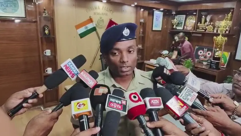 ଇଞ୍ଜିନିୟରିଂ କଲେଜ ଛାତ୍ରୀଙ୍କ ମୃତ୍ୟୁ ଘଟଣା, ପୁରୁଷ ବନ୍ଧୁଙ୍କୁ ବାନ୍ଧିଲା ପୋଲିସ