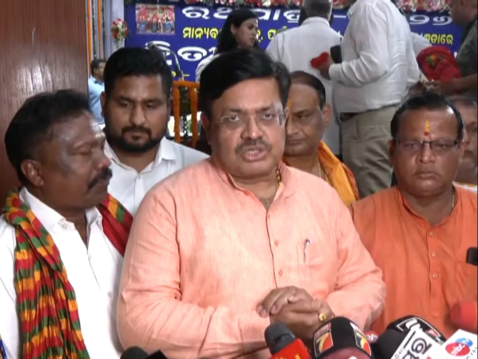 ତ୍ରୁଟି ଶୂନ୍ୟ ରଥଯାତ୍ରା ଉପରେ ଗୁରୁତ୍ବ : ସବୁ ବିଭାଗକୁ ନିଜ କାର୍ଯ୍ୟ ସମ୍ପନ୍ନ କରିବାକୁ ଆଇନ ମନ୍ତ୍ରୀଙ୍କ ନିର୍ଦ୍ଦେଶ
