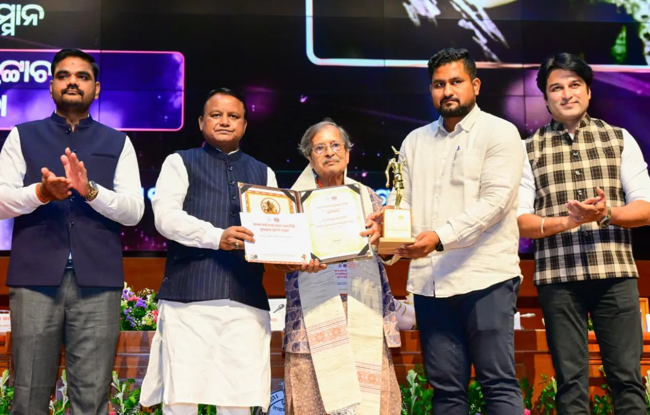 ରାଜ୍ୟ ଚଳଚ୍ଚିତ୍ର ପୁରସ୍କାର ସମାରୋହ, ୬୨ଟି ବିଭାଗରେ ସମ୍ମାନିତ ହେଲେ ଚଳଚ୍ଚିତ୍ର କଳାକାର