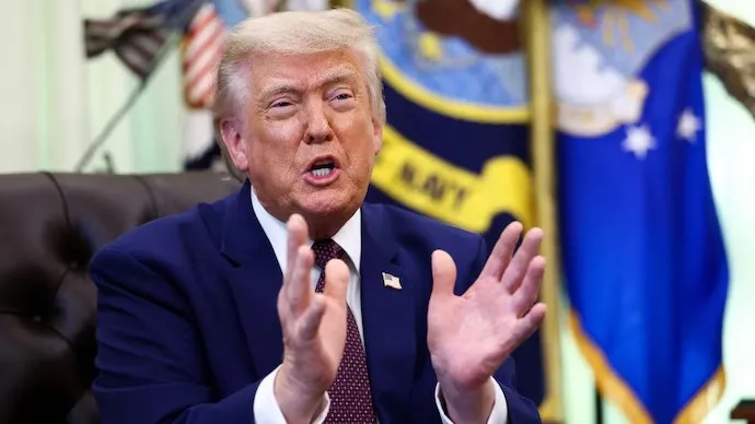 DONALD TRUMP
