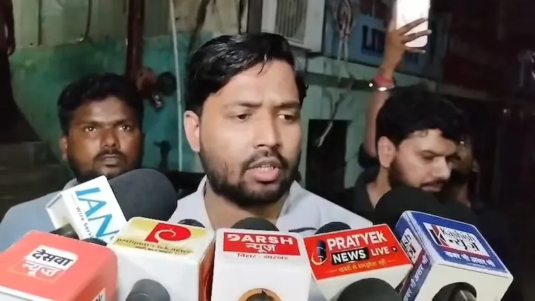 ଖାନ ସାର କୋଚିଂ ବିବାଦରେ ଟୁଇଷ୍ଟ, ଖାନ ସାରଙ୍କୁ ଜେରା, ପୋଲିସ ହେପାଜତରେ ଦୁଇ ବଡି ଗାର୍ଡ
