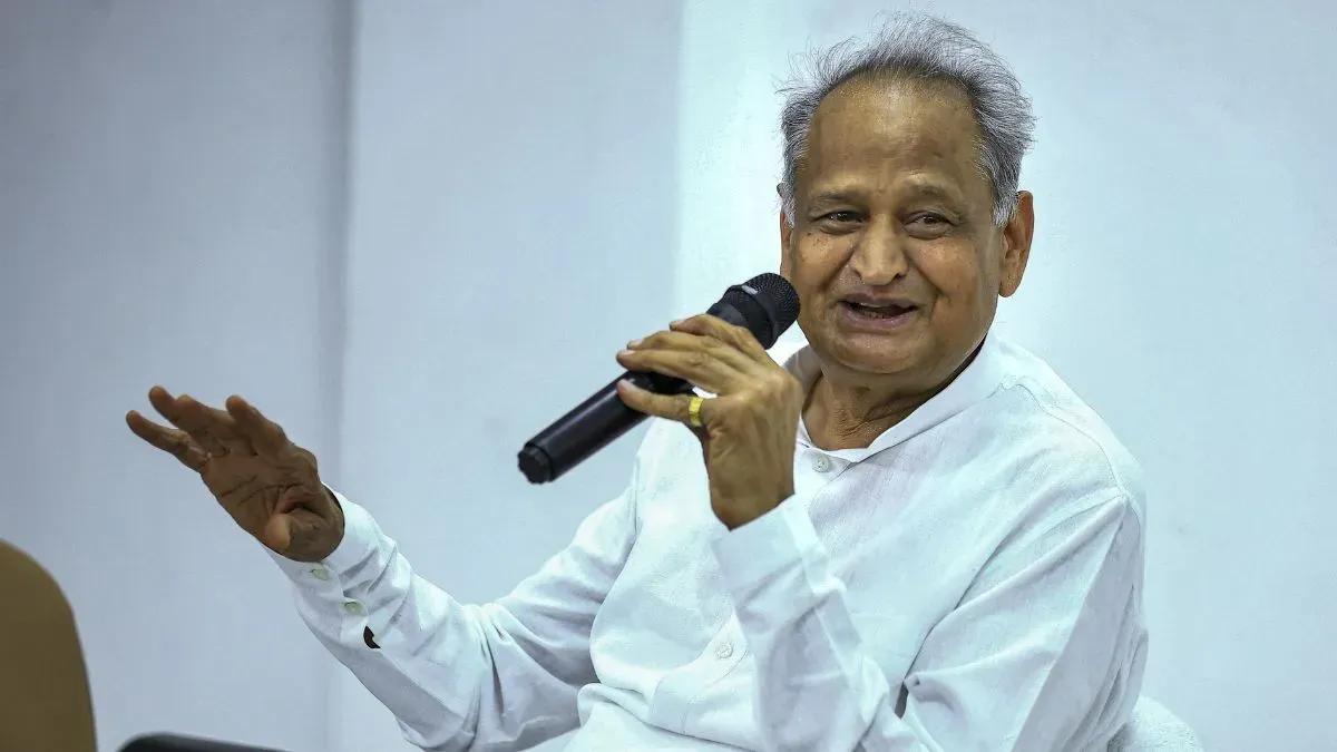  Ashok Gehlot 