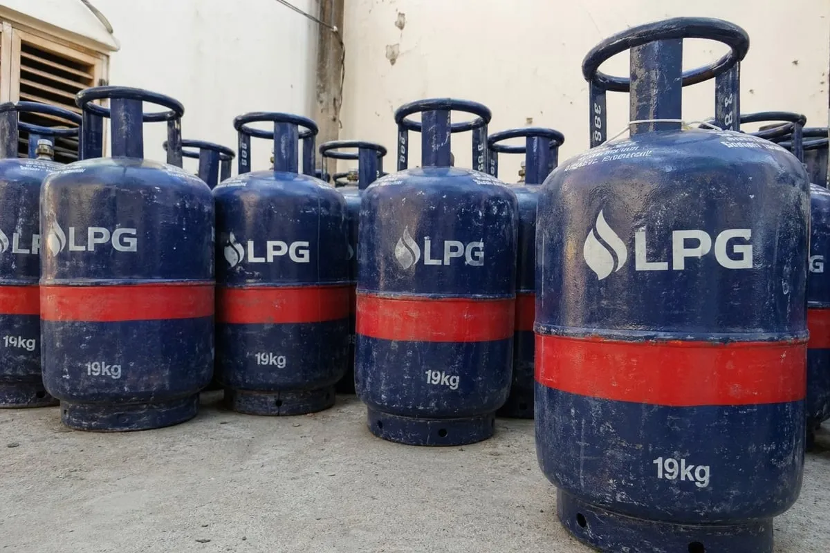କମିଲା LPG ସିଲିଣ୍ଡର୍ ରେଟ୍ : ୧୮୩ ଟଙ୍କା ଶସ୍ତା ହେଲା, ଏବେ ଏତିକି ଦାମ୍