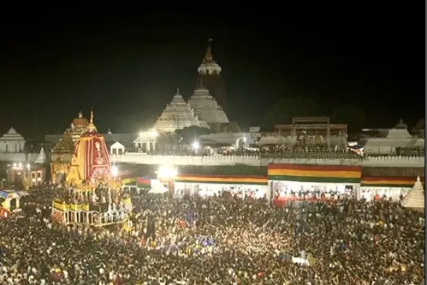 ପ୍ରତିକୂଳ ପାଗ ସତ୍ତ୍ୱେ ସୁରୁଖୁରୁରେ ଅନୁଷ୍ଠିତ ହେଲା ବିଶ୍ୱ ପ୍ରସିଦ୍ଧ ରଥଯାତ୍ରା ୨୦୨୬, ଧନ୍ୟବାଦ ଦେଲେ ମୁଖ୍ୟମନ୍ତ୍ରୀ