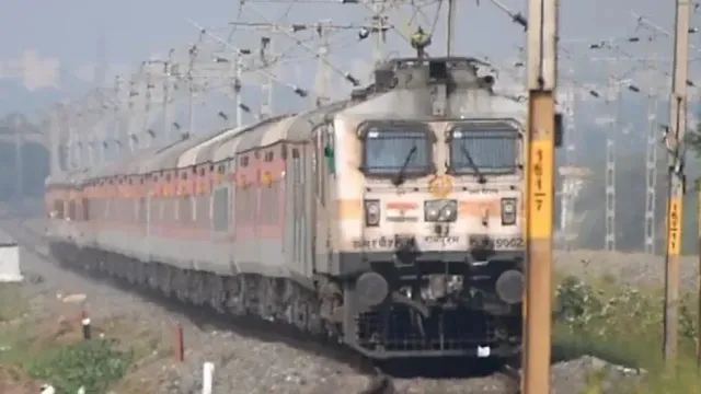 ire Breaks Out in Puri-Howrah Dhauli Express 