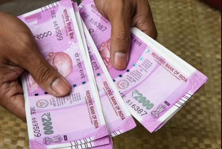 RBI 2000 Rupee Note Update: ୨୦୦୦ ଟଙ୍କିଆ ନୋଟ୍ ନେଇ ବଡ଼ ଘୋଷଣା କରିପାରେ RBI 
