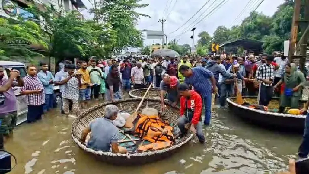 ଦକ୍ଷିଣ ଭାରତରେ ବିତ୍ପାତ ରଚିଛି ବର୍ଷା, ବନ୍ୟା ଯୋଗୁ କେରଳରେ ୮ ଓ କର୍ଣ୍ଣାଟକରେ ଭୂ-ସ୍ଖଳନ ଯୋଗୁ ଗୋଟି ପରିବାରର ୩ ମୃତ    