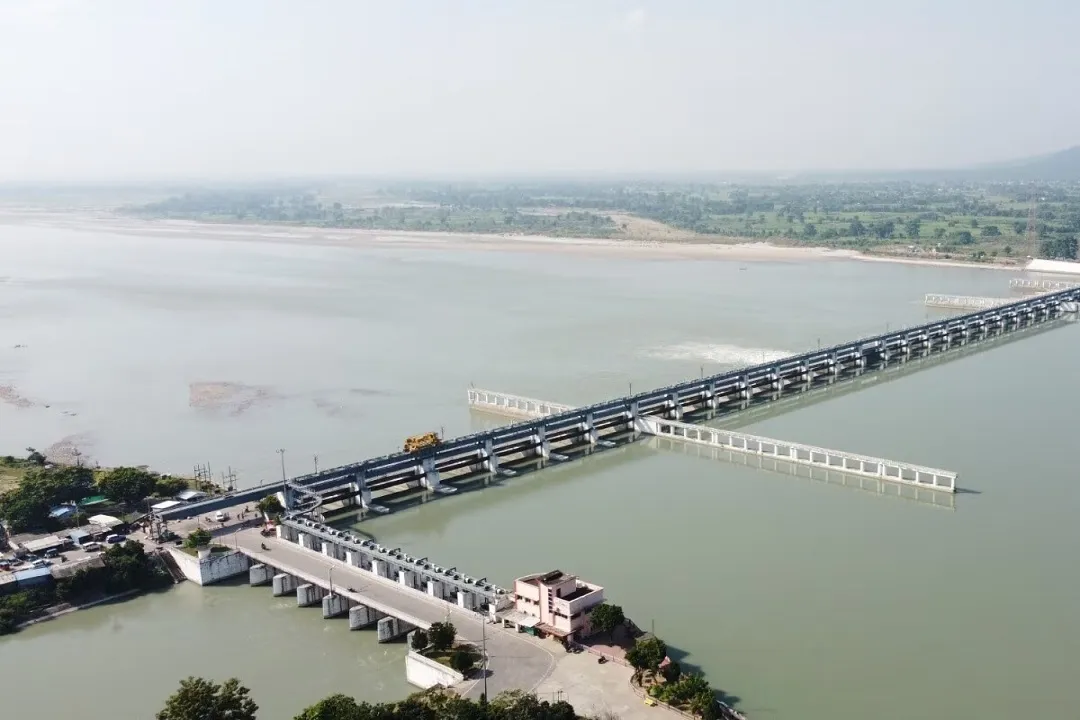 Gandak barrage gates opened Valmikinagar Bihar flood alert