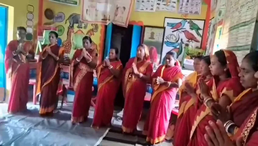 Lightning strikes Anganwadi centre during meeting