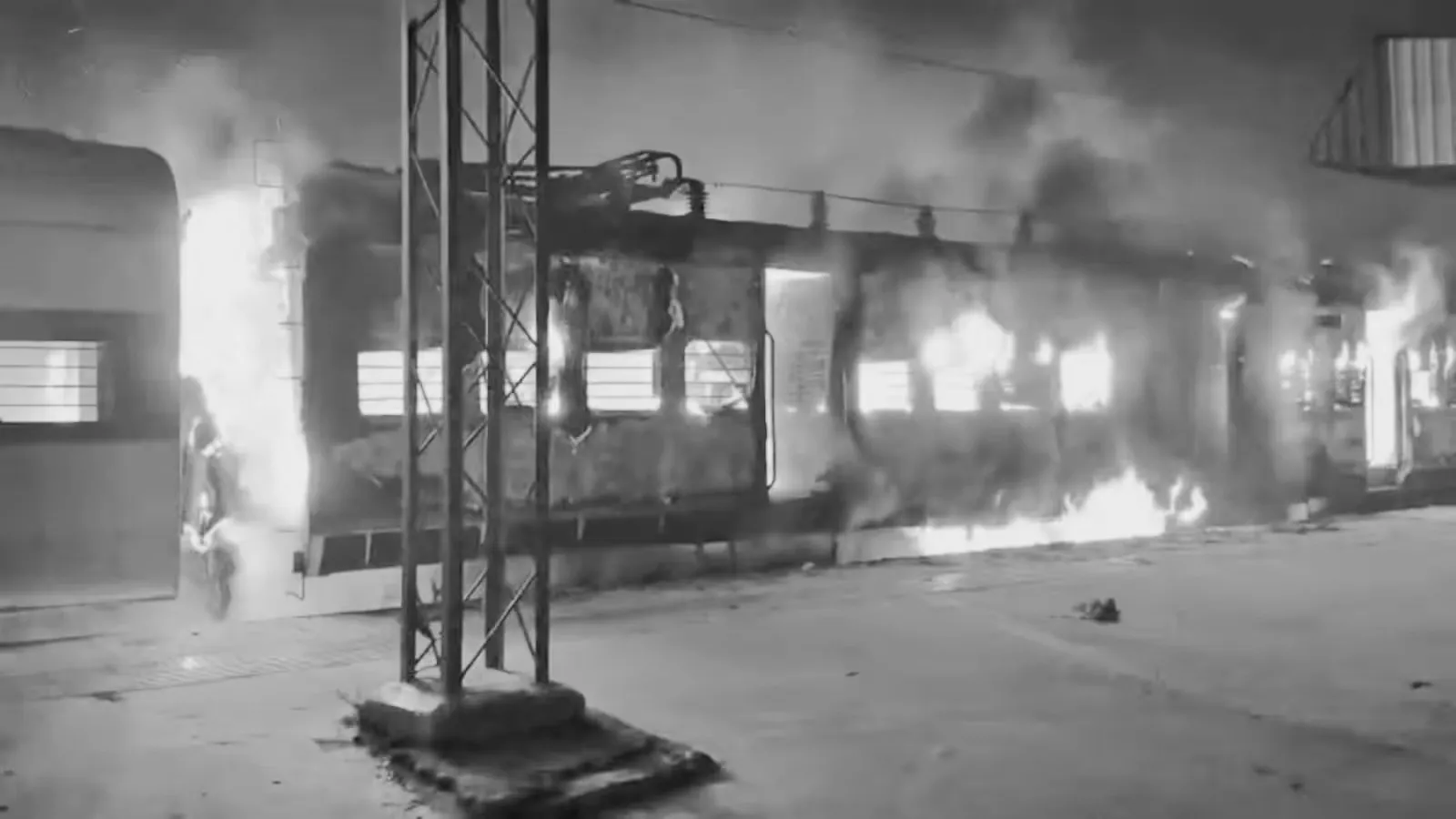 Simri station fire