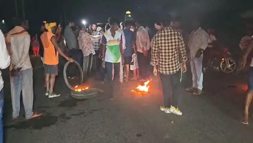 ବ୍ଲକ ଅଧ୍ୟକ୍ଷଙ୍କ ଗାଡି ଧକ୍କାରେ ଯୁବକଙ୍କ ମୃତ୍ୟୁ, କ୍ଷତିପୂରଣ ଦାବିରେ ଜାତୀୟ ରାଜପଥ ଅବରୋଧ