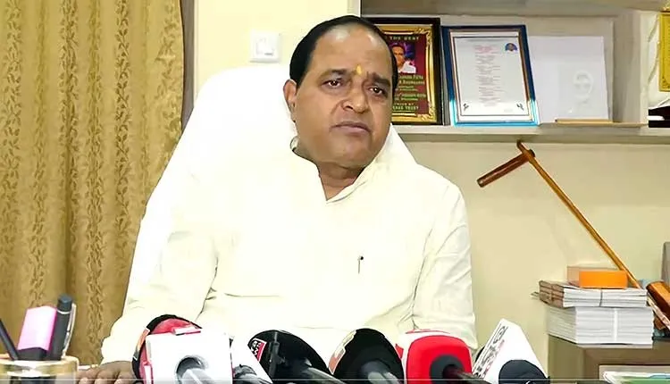 ସମୀକ୍ଷା ବୈଠକରେ ମନ୍ତ୍ରୀଙ୍କ ନିର୍ଦ୍ଦେଶ, ବନ୍ୟା ପ୍ରଭାବିତ ଜିଲ୍ଲାରେ ନ ବଢୁ ଦର, ଯୋଗାଣ ହେଉ ସ୍ଵଭାବିକ