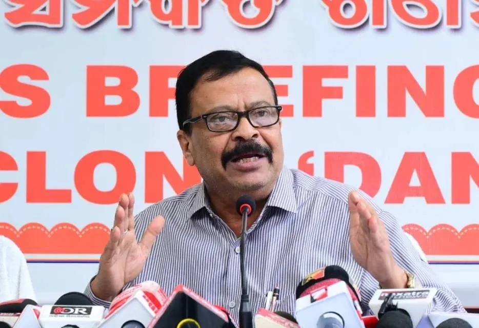 ଓଡ଼ିଶାରେ ବନ୍ୟା କ୍ଷୟକ୍ଷତି: ବିଧାନସଭାରେ ତଥ୍ୟ ରଖିଲେ ରାଜସ୍ୱ ମନ୍ତ୍ରୀ, ଦିଆଗଲାଣି ୨୩୪ କୋଟିରୁ ଅଧିକ ସହାୟତା