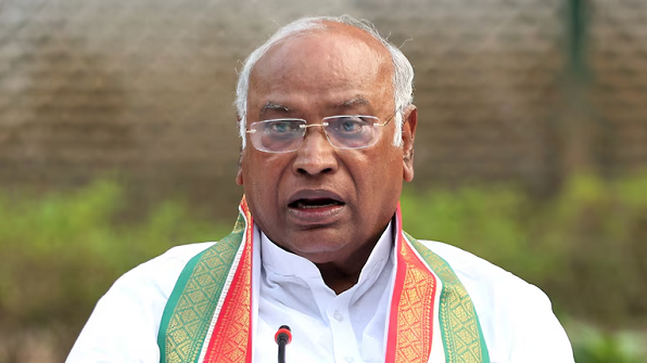 ‘ଆପଣଙ୍କ ‘ମଙ୍ଗଳସୂତ୍ର’ ମନ୍ତବ୍ୟ ବାସ୍ତବ ହୋଇଛି...’, ପିଏମ୍ ମୋଦୀଙ୍କୁ ଟାର୍ଗେଟ୍ କଲେ କଂଗ୍ରେସ ଅଧ୍ୟକ୍ଷ